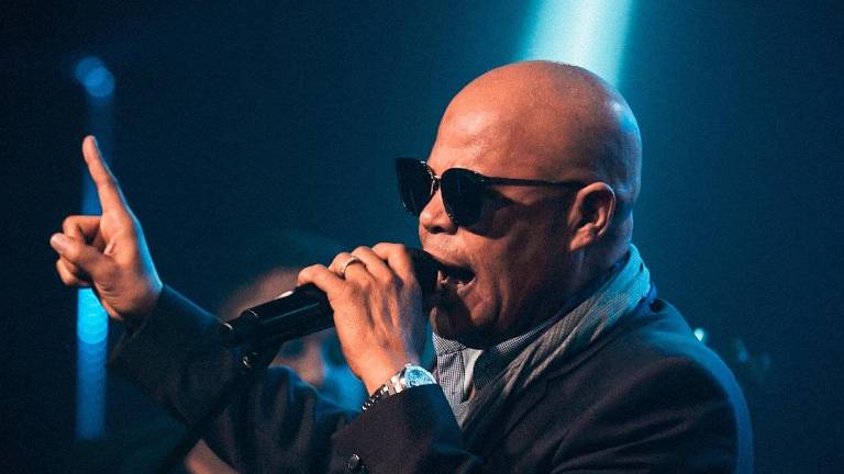 Rubby Pérez el renombrado ícono del merengue había estado cantando ante la multitud justo antes del desastre.