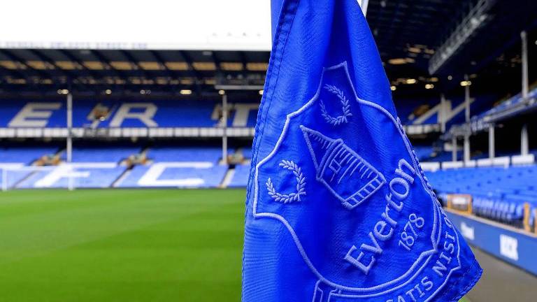 El Everton salió de la zona de descenso gracias a la reducción de su castigo, en donde solamente perderá 6 de 10 puntos que le habían quitado.