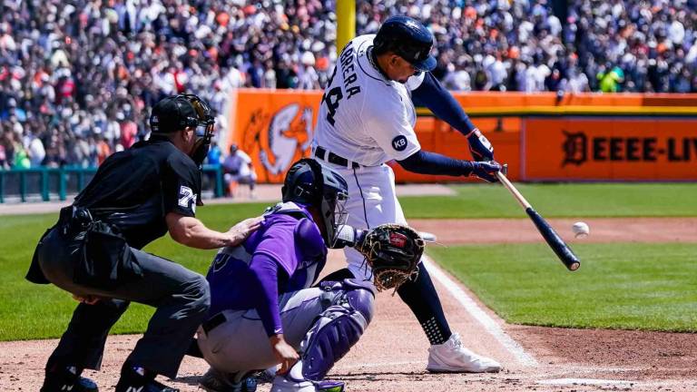 Miguel Cabrera llegó a los 3 mil imparables en las mayores, en su primer turno ofensivo del sábado.