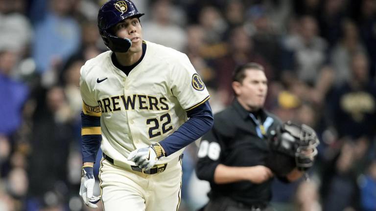 Christian Yelich entró a la lista de lesionados por 10 días.