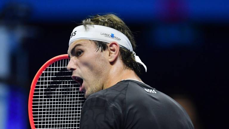 Taylor Fritz se impone en dos sets.