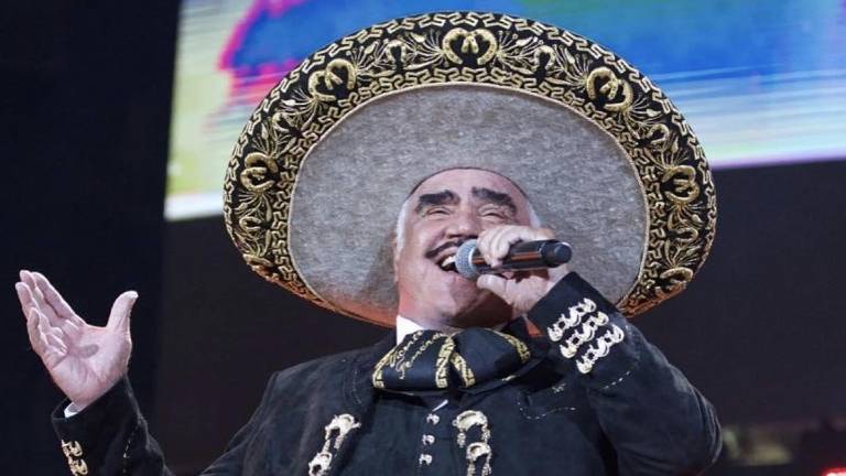Recuerdan a Vicente Fernández en su aniversario luctuoso.