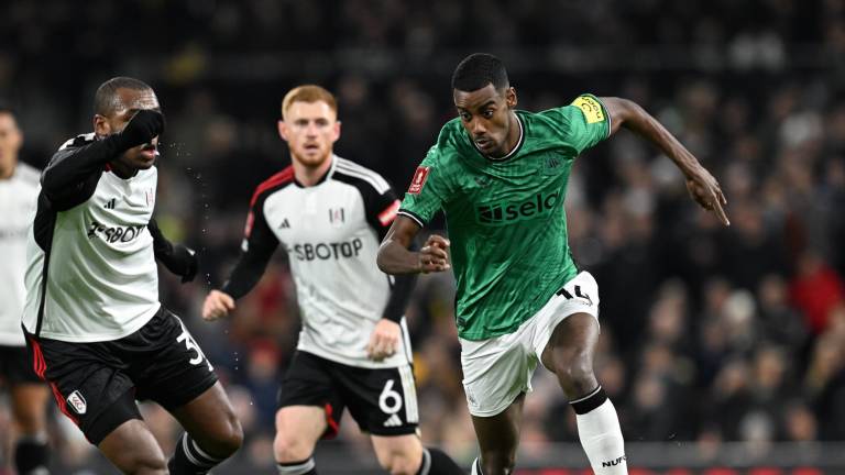 Newcastle avanza a octavos de final.