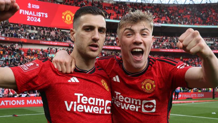 Manchester United sufrió más de lo esperado, pero logró meterse a la final de la FA Cup.