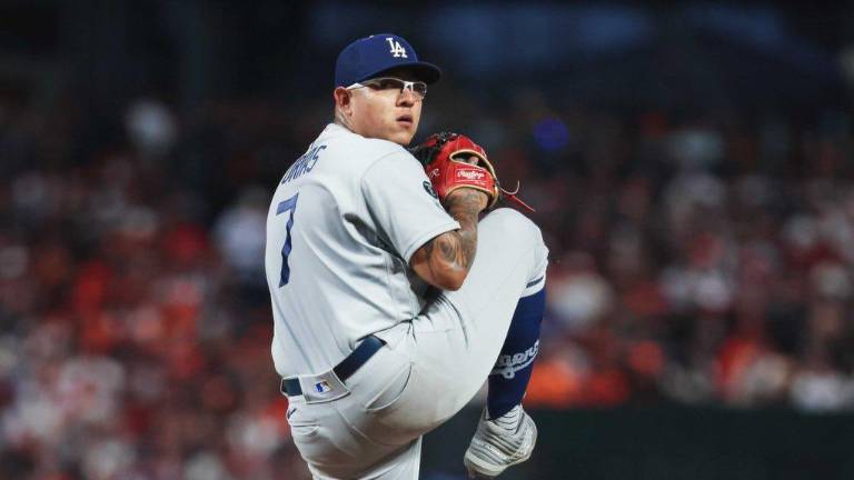 Julio Urías no abriré esta noche por Dodgers.
