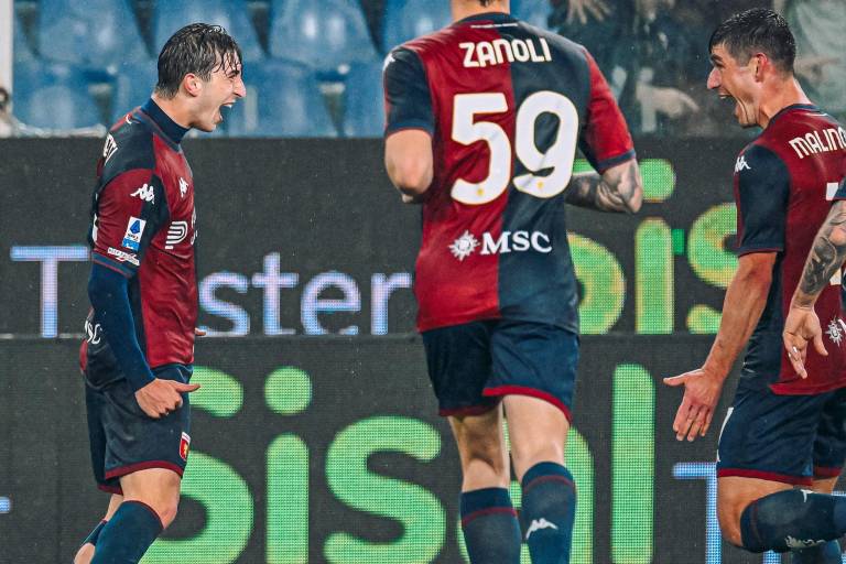 El Genoa de Johan Vásquez vence al Lecce y corta racha negativa en la Serie A