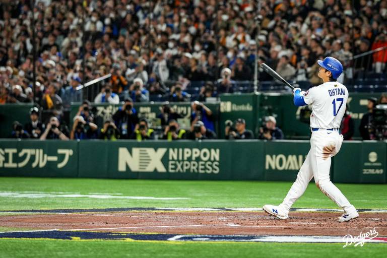 Ohtani encendió el Domo de Tokio con un jonrón descomunal