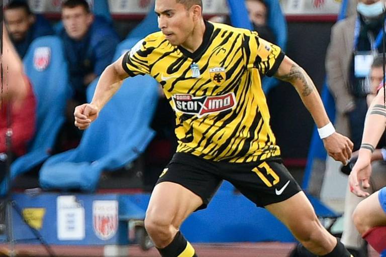 Orbelín Pineda da el triunfo al AEK en la Superliga