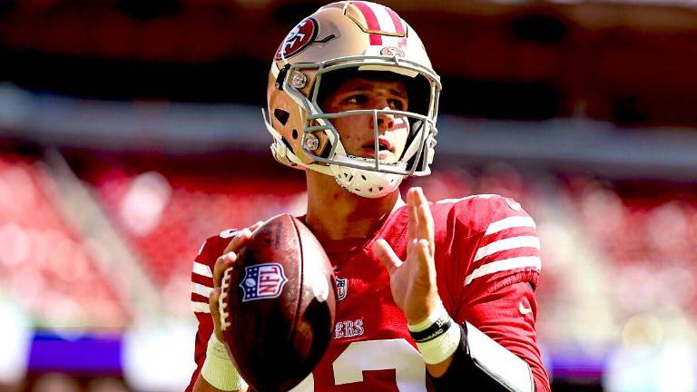 Brock Purdy tiene un récord 10-0 como titular en temporada regular con los San Francisco 49ers.