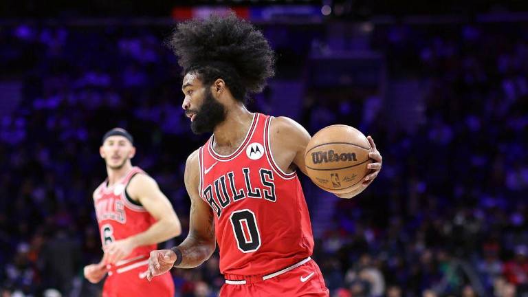 Coby White fue figura para los Bulls ante los Sixers.