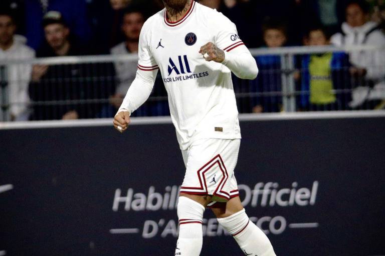 Revelan audio donde Sergio Ramos pide ayuda para ganar el balón de Oro