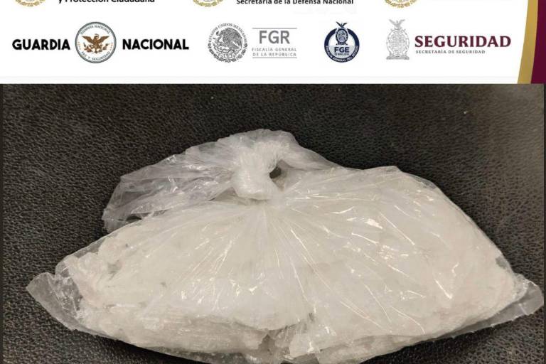 Detienen a tres hombres con presunta droga en el centro de Culiacán