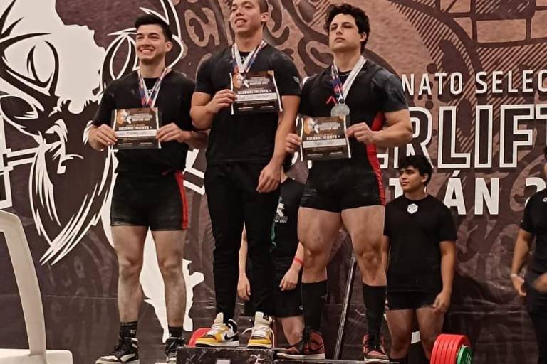 Impone mazatleco, José Luis Hernández, récord nacional en el Campeonato de Powerlifting Mazatlán 2024