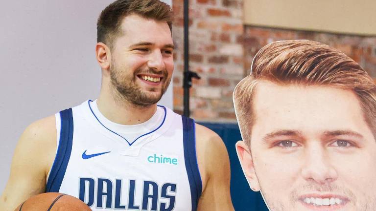 Luka Doncic, durante la sesión de fotos de los Mavericks.