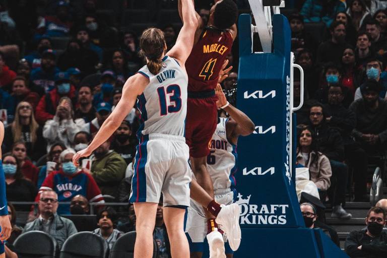 Cavaliers cae en su visita a Detroit