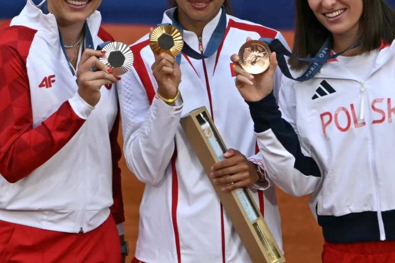 Zheng Qinwen gana el oro del tenis femenino en París 2024