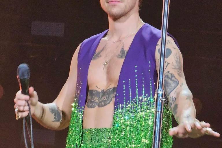 Golpean a Harry Styles con un objeto en el ojo
