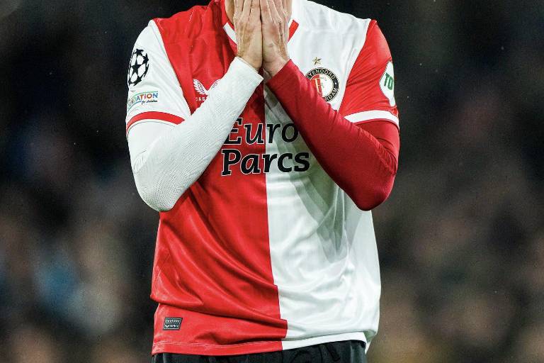 Medios en Países Bajos creen que Santiago Giménez no quiere seguir en Feyenoord