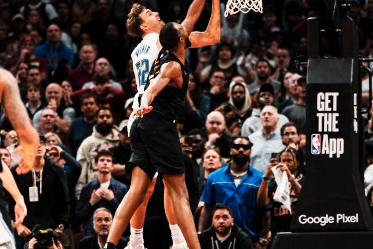 Los Cavaliers se hacen fuertes en casa y toman ventaja 3-2 en la serie ante los Magic