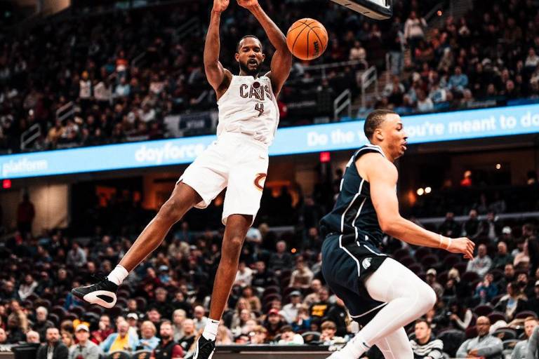 Paliza de Cavaliers a Mavericks tras la salida de Luka Doncic