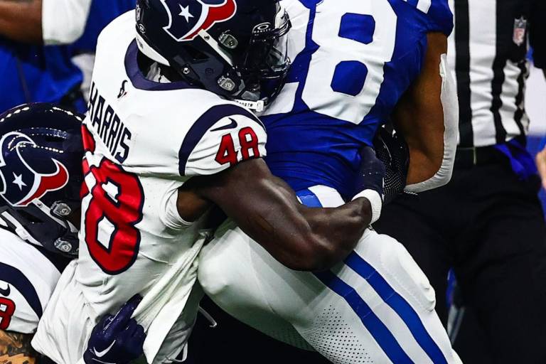 Houston derrota a Indianápolis su último partido de la campaña y se clasifica para los playoffs