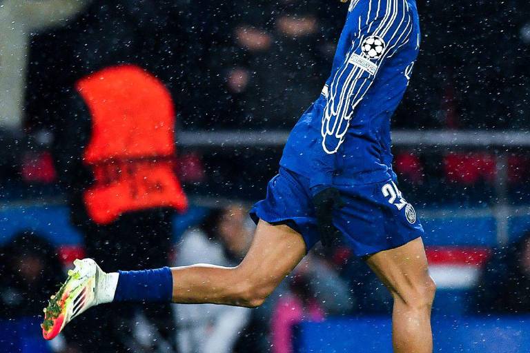 PSG remonta a Manchester City en un dramático partido