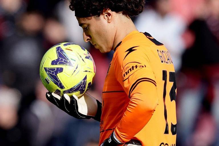 Con Ochoa en la banca, Salernitana gana en la Copa Italia