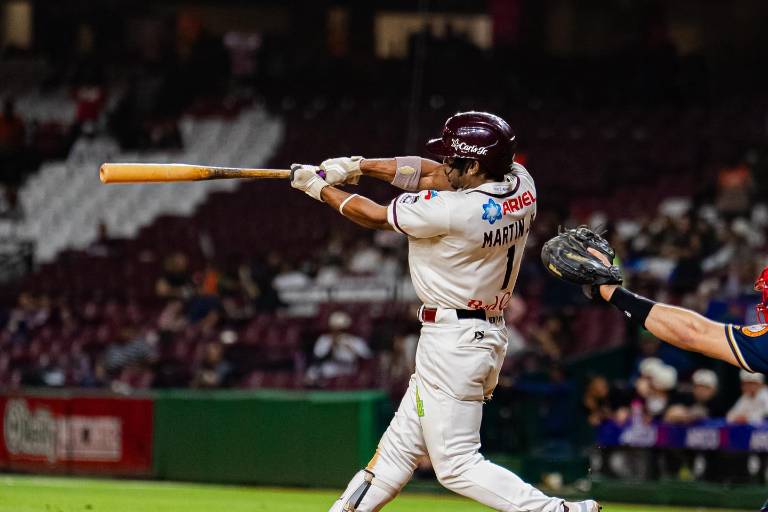 Tomateros de Culiacán viene de atrás para quedarse con el primero de la serie ante Mayos