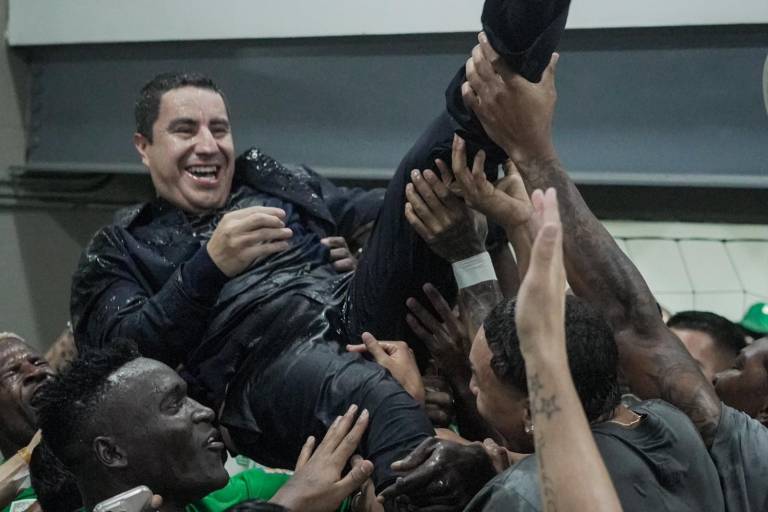 Efraín Juárez hace historia al conquistar la Copa con Atlético Nacional