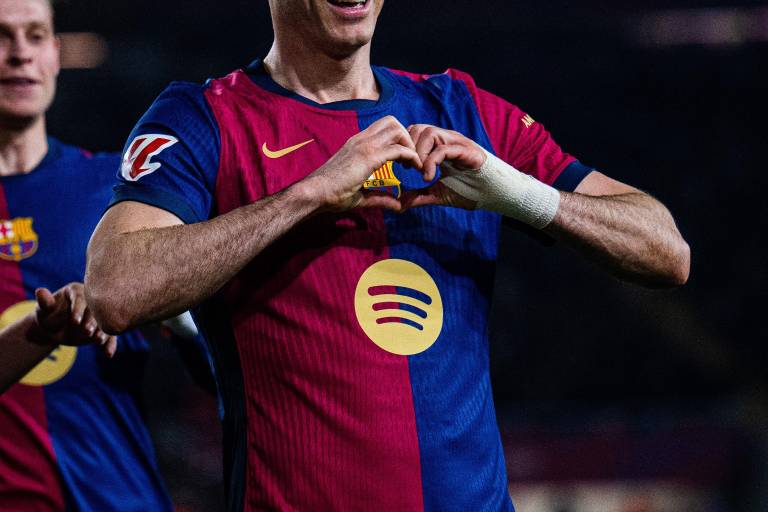 El Barcelona arrebata el liderato al Real Madrid tras ganar al Rayo
