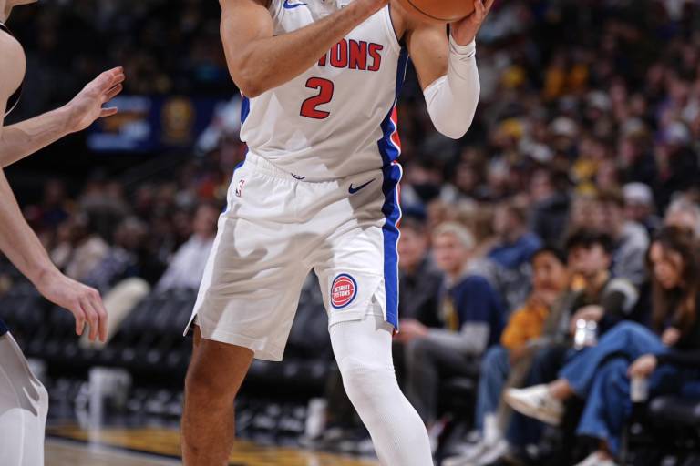 Los Pistons emparejan su récord al vencer a los Trail Blazers