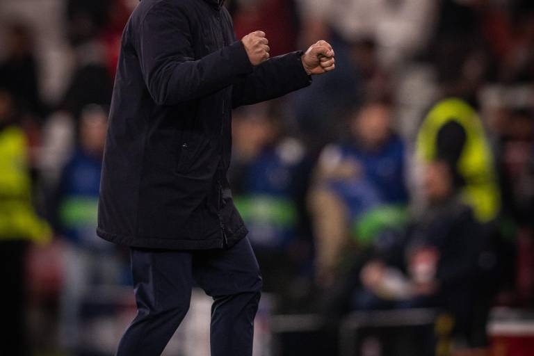 Hansi Flick afirma que Barcelona debe hacer rotaciones para afrontar el calendario
