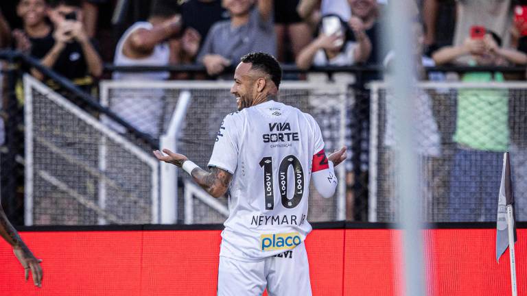 El astro brasileño sigue sumando momentos destacados en su regreso al equipo que lo formó.