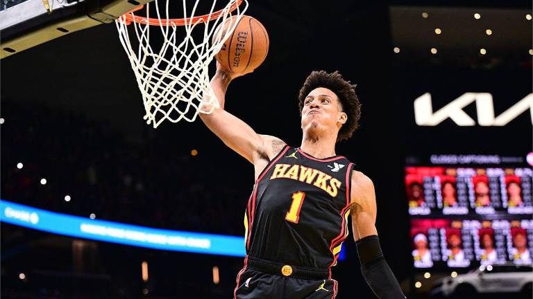 Hawks le vuelve a pegar a los Cavs.