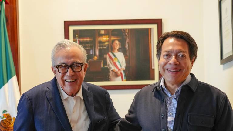 El Gobernador Rubén Rocha Moya con el Secretario de Educación Mario Delgado Carrillo.