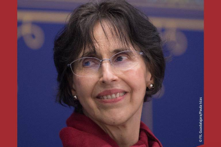 Gana la mexicana Coral Bracho el Premio FIL de Literatura: ‘Estoy profundamente conmovida'