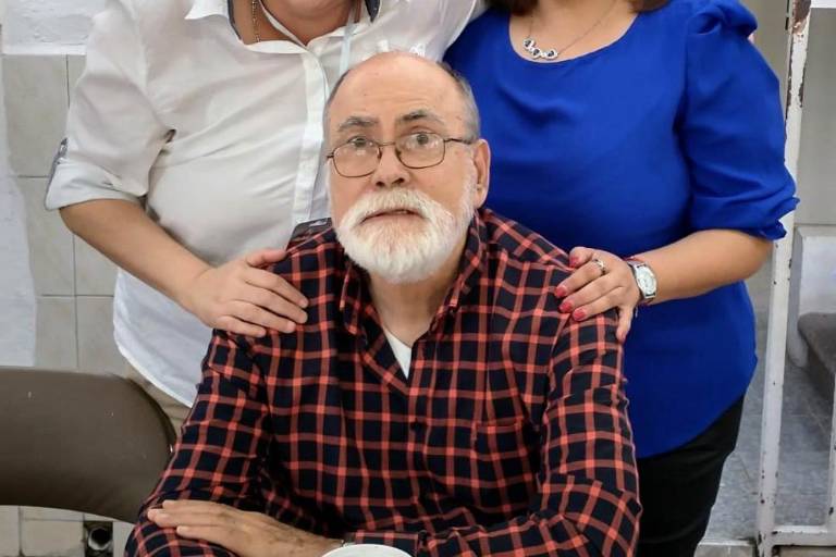 Celebra el Padre Antonio Díaz Fonseca 50 años de servir al pueblo de Dios