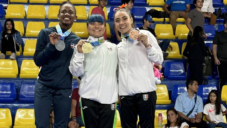 Alexa Moreno ganó el Oro en salto de caballo.