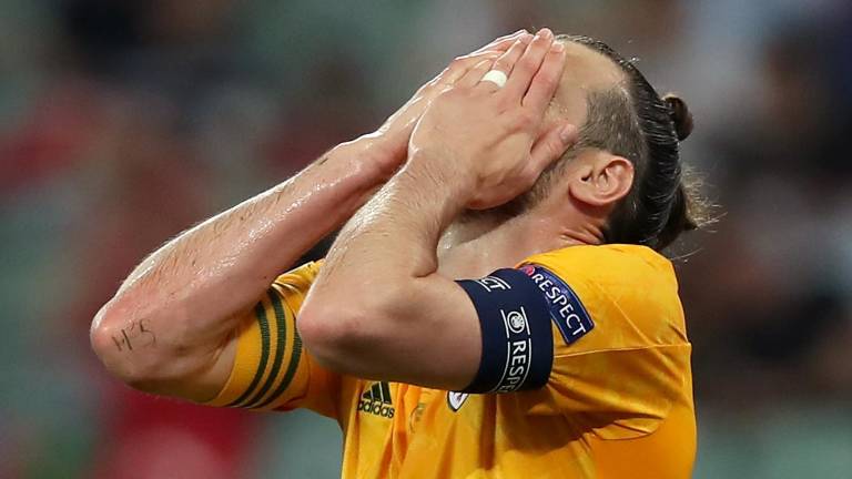 Gareth Bale lamenta error el penalti.