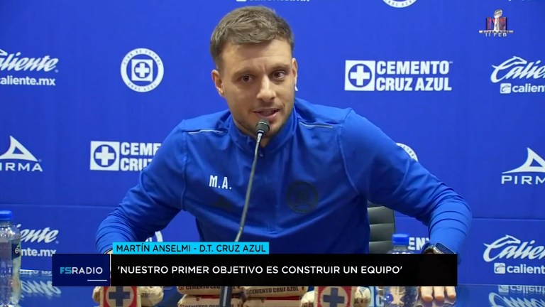 Anselmi dice que no puede prometer la titularidad a ningún jugador.