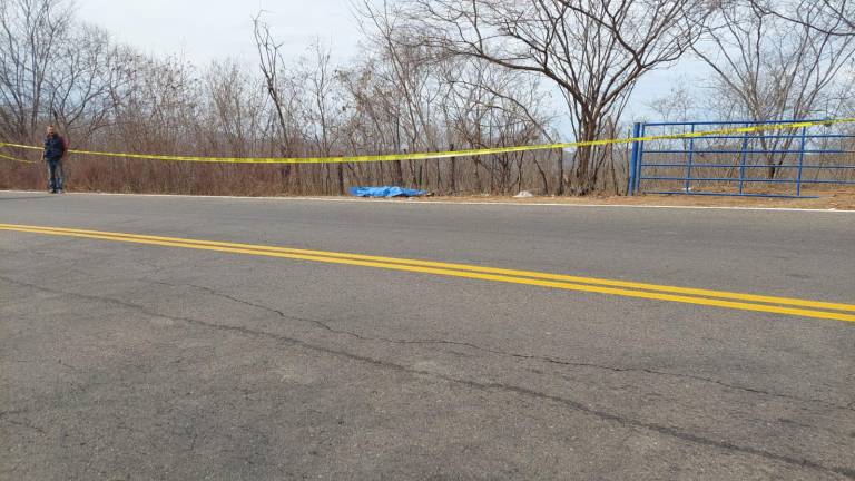 El cadáver del hombre asesinado a balazos fue trasladado al Servicio Médico Forense.