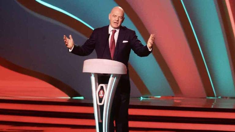 Gianni Infantino está preocupado por el tiempo que se pierde en los partidos.