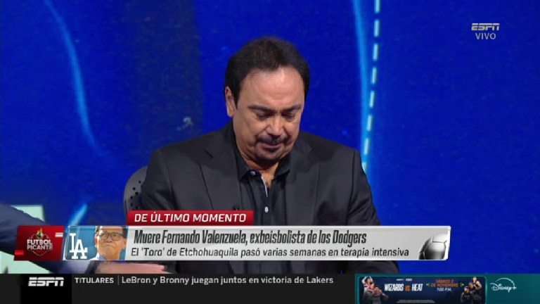 Hugo Sánchez no pudo contener las lágrimas al recordar a Fernando Valenzuela.
