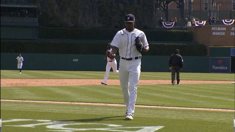 Julio Teherán cumplió en su debut con los Tigres de Detroit.