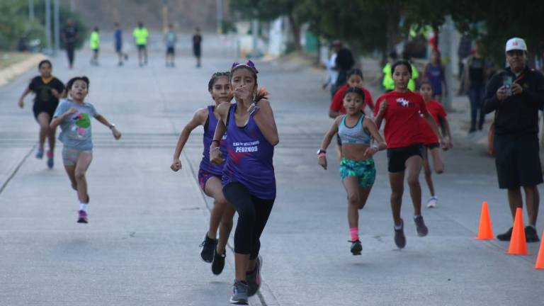 Alrededor de 60 participantes hubo en la competencia.