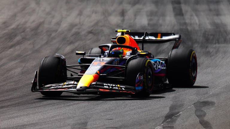 Sergio “Checo” Pérez es segundo.