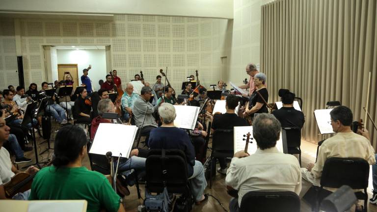 El maestro Gordon Campbell dirigirá el concierto.