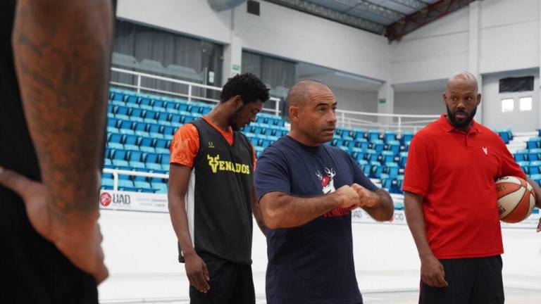 El coach Fernando “Tulo” Rivero tendrá su primera experiencia en el baloncesto mexicano.