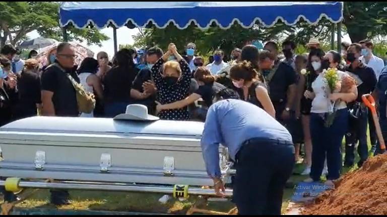 El actor fue sepultado en Tabasco.
