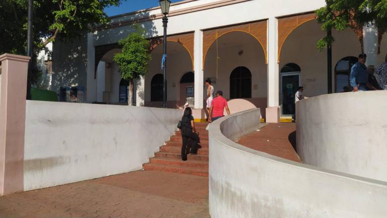 La administración del Hospital Civil de Culiacán ahora está bajo el control de la Secretaría de Salud de Sinaloa.
